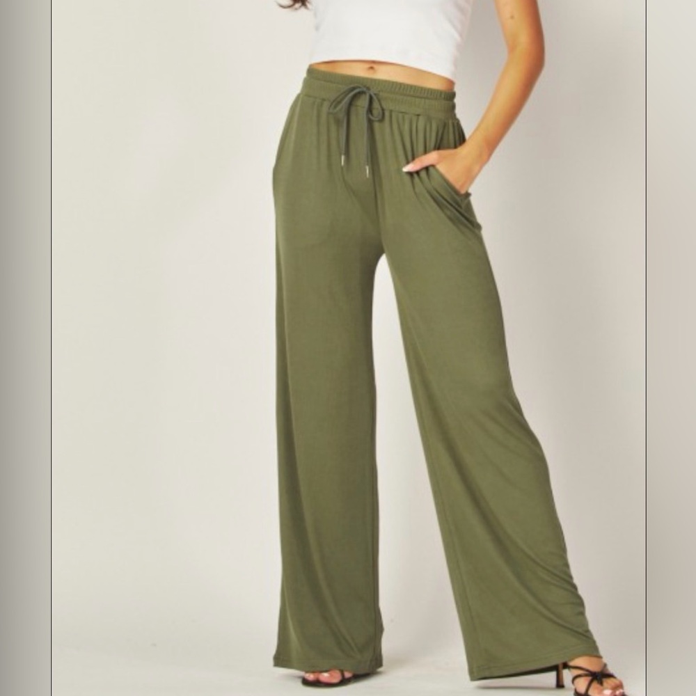 #048 Dark sage petite pants